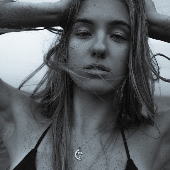 Meet your Posher, Mayanne - Picture 4 of 5